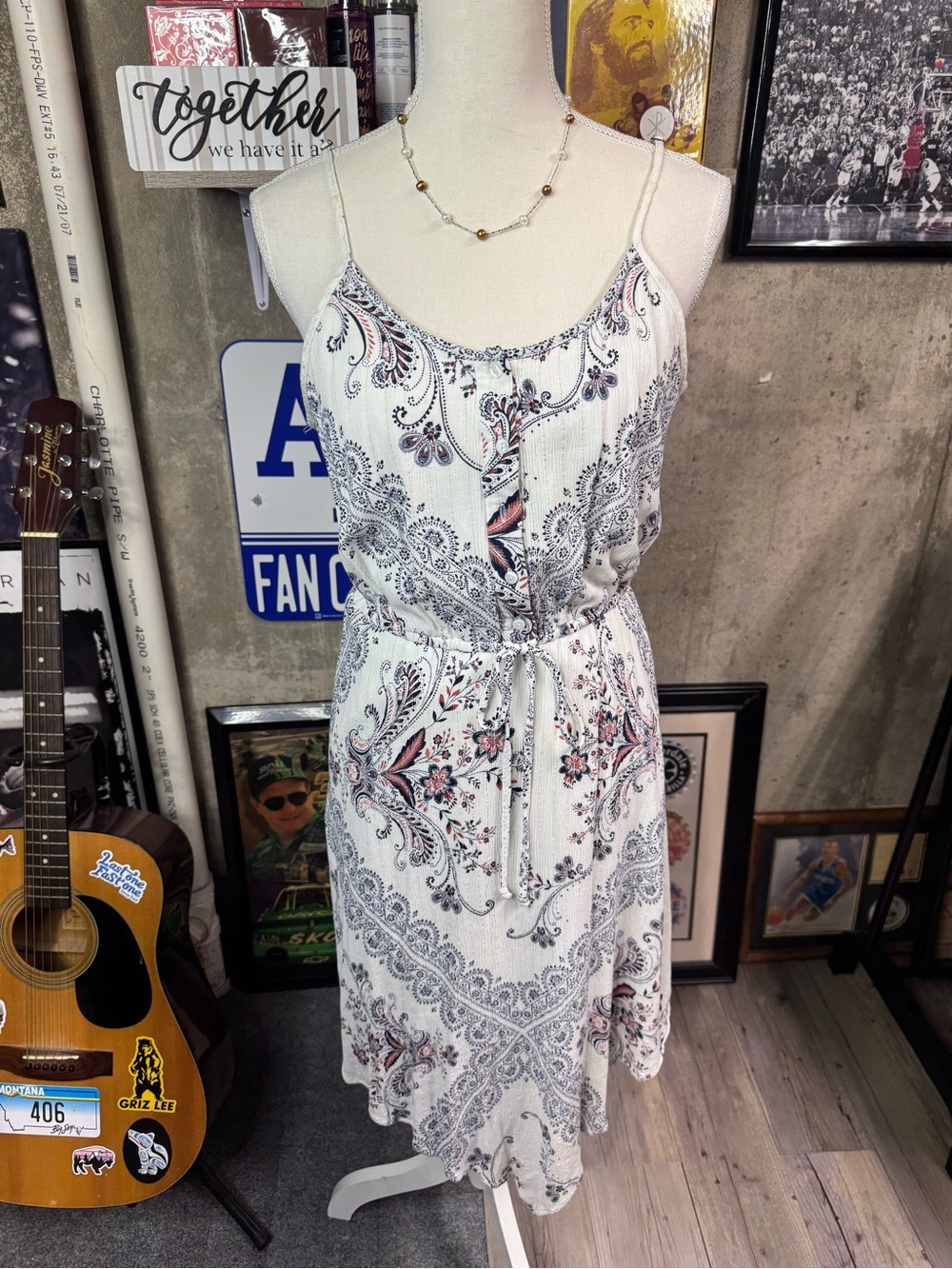 Knox Rose White Paisley Midi Dress with Pink and Gray Accents #pit to pit 18